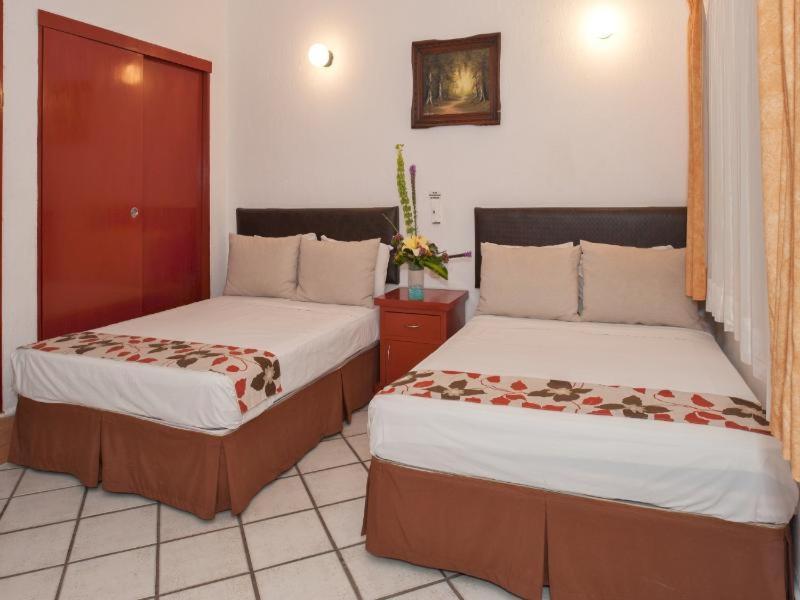 Hotel Eloisa Пуерто-Вальярта Номер фото